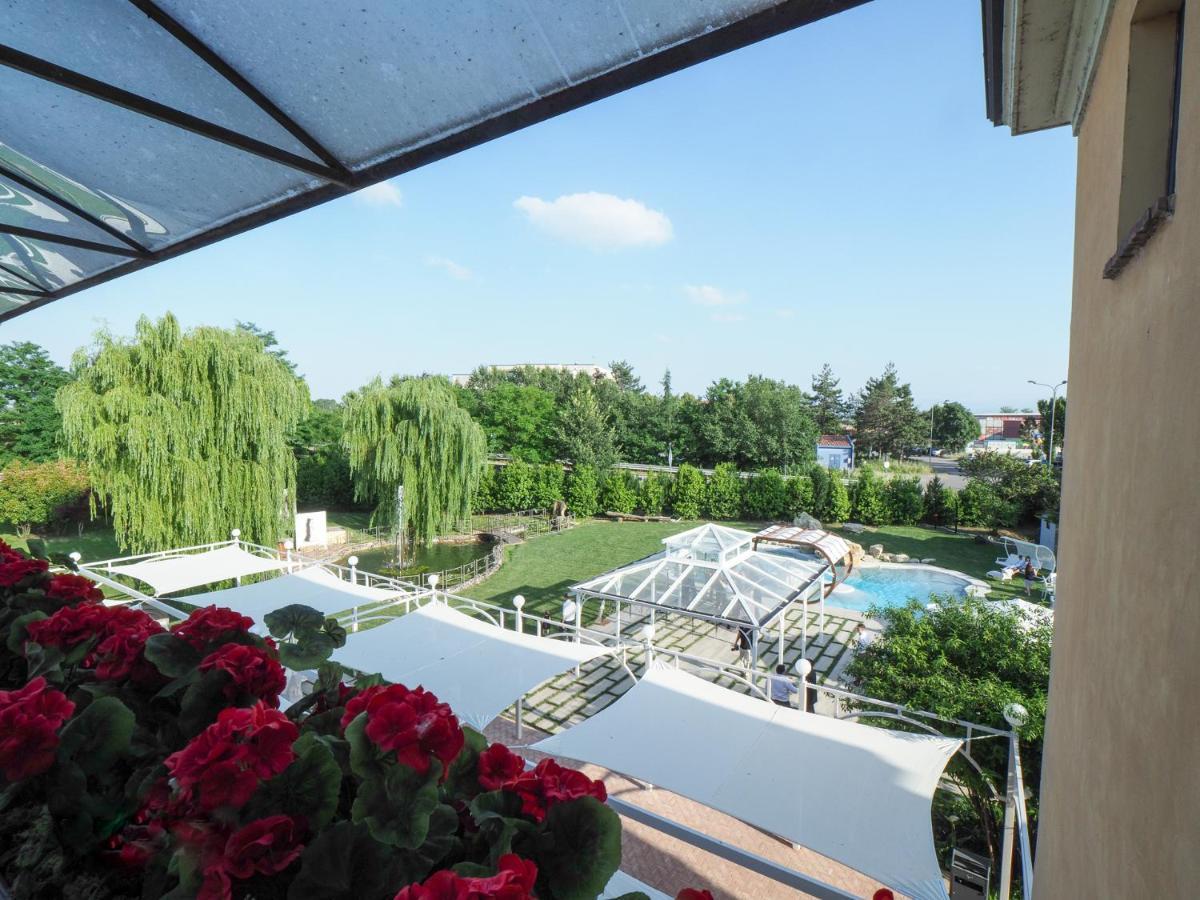 Hotel Villa Costanza Понтенуре Экстерьер фото