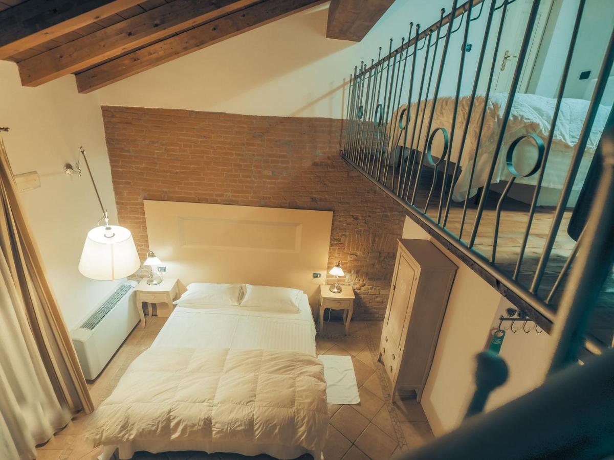 Hotel Villa Costanza Понтенуре Экстерьер фото