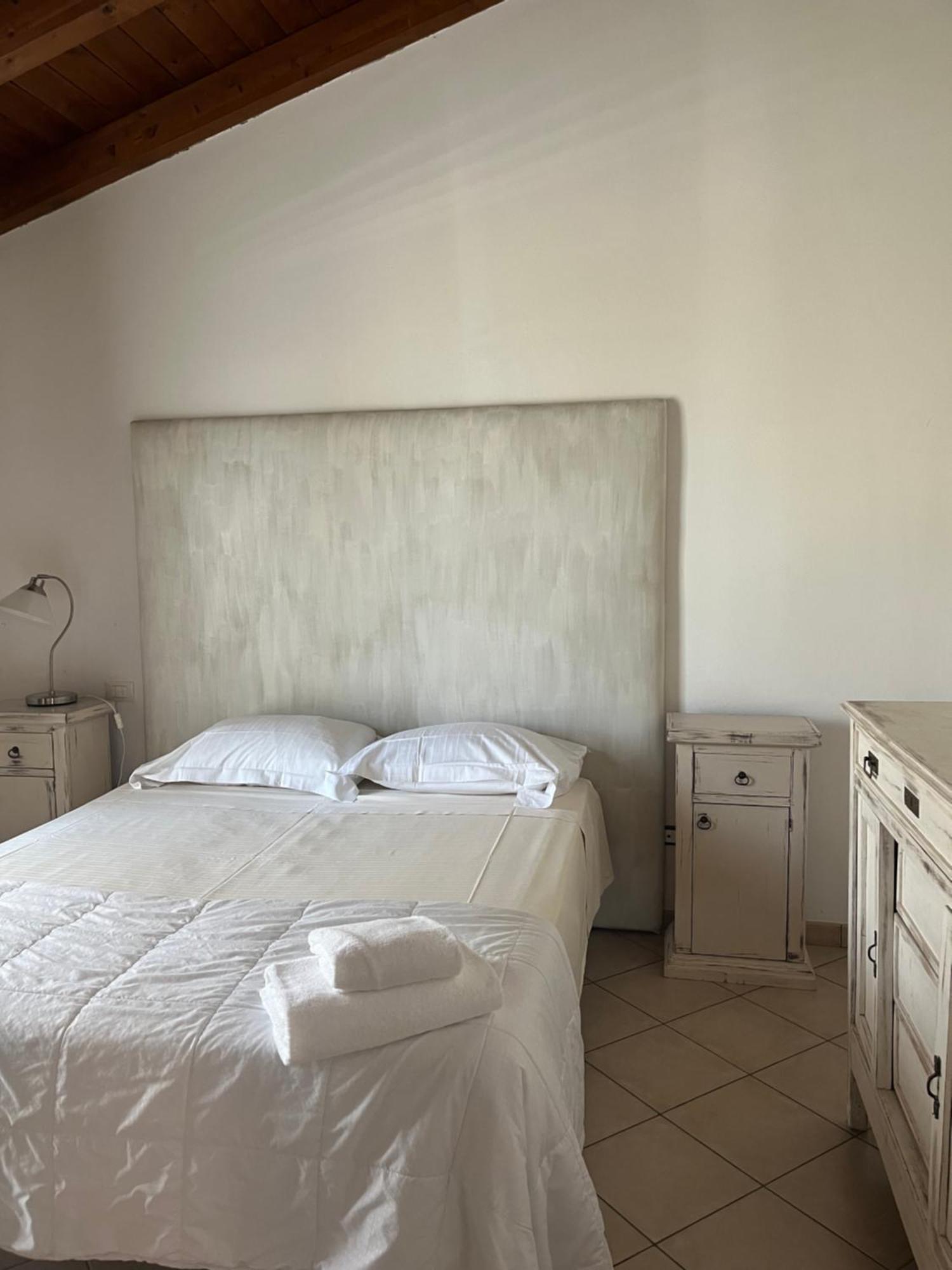 Hotel Villa Costanza Понтенуре Экстерьер фото